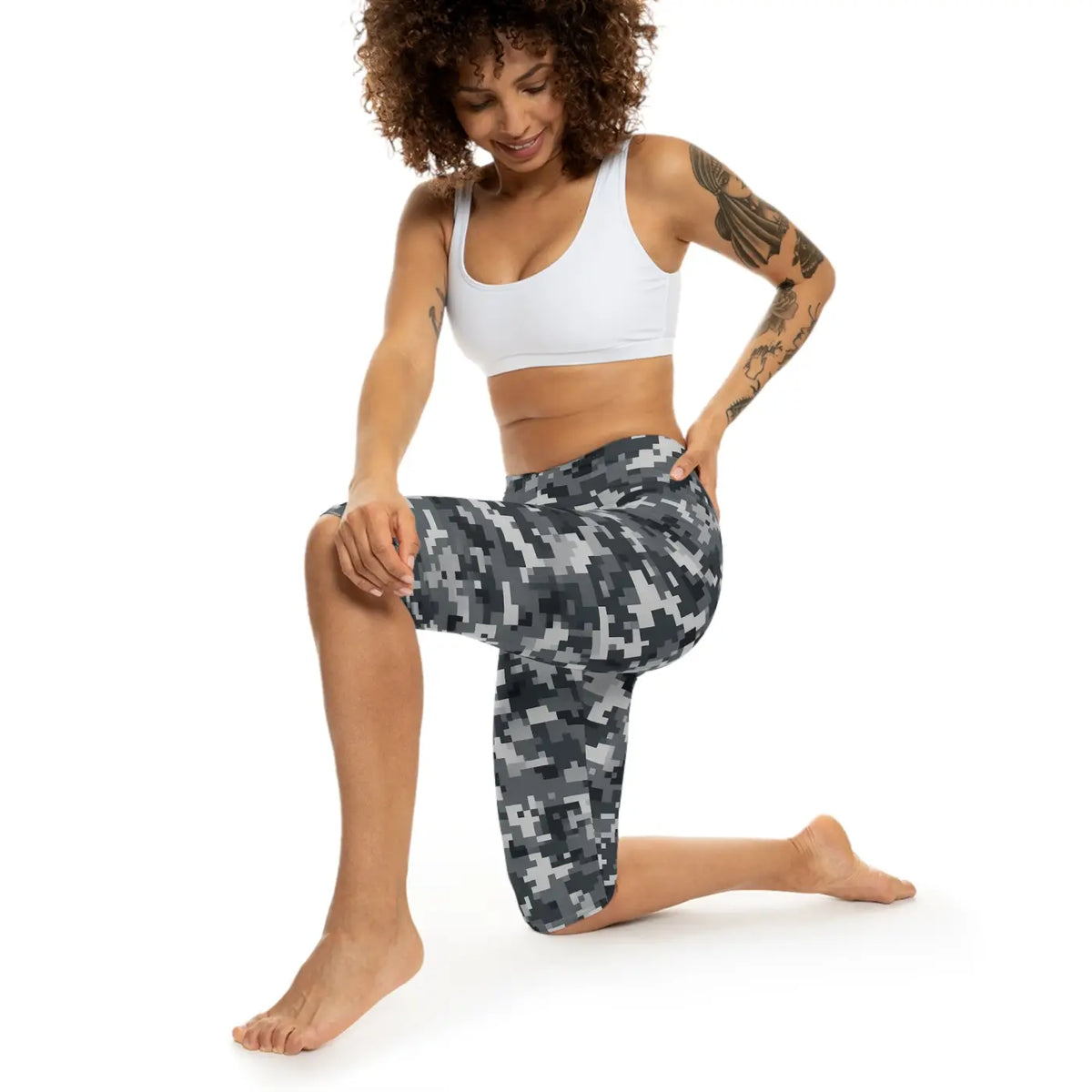 DipaliZ Women Capri Leggings Stylish Camouflage Casual Wear
