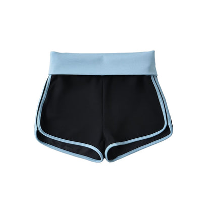 Elastic waist contrasting shorts for women